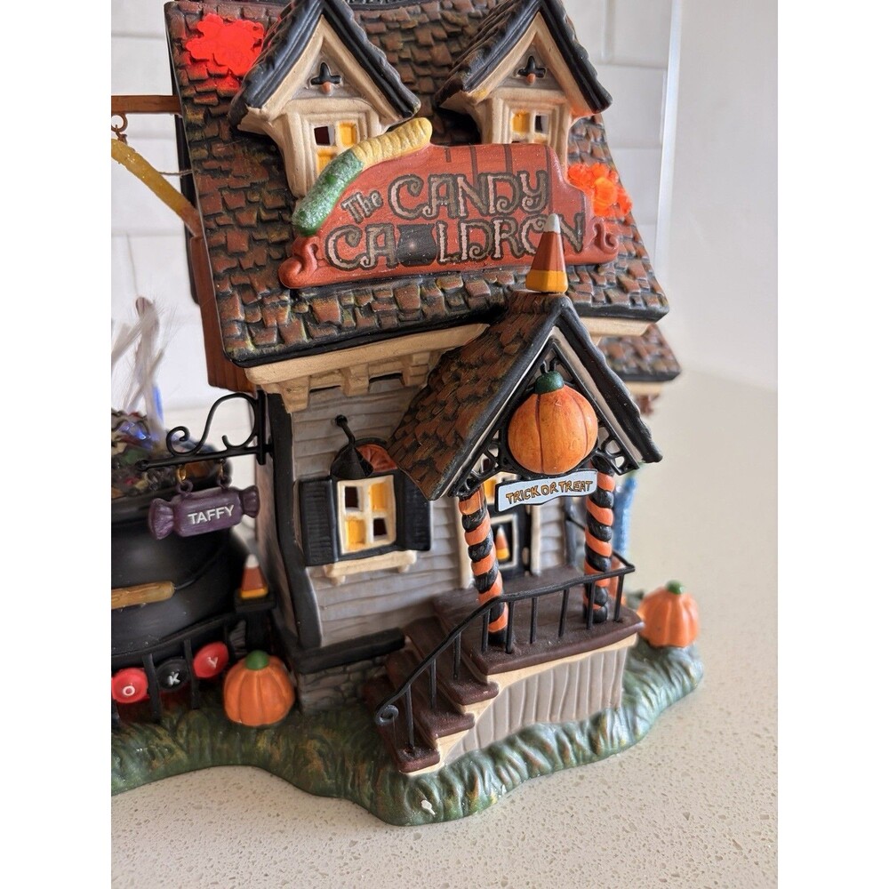 DEPT 56 Halloween THE CANDY CAULDRON! Perfect, Complete with 5 worms and 2 signs - Picture 5 of 9